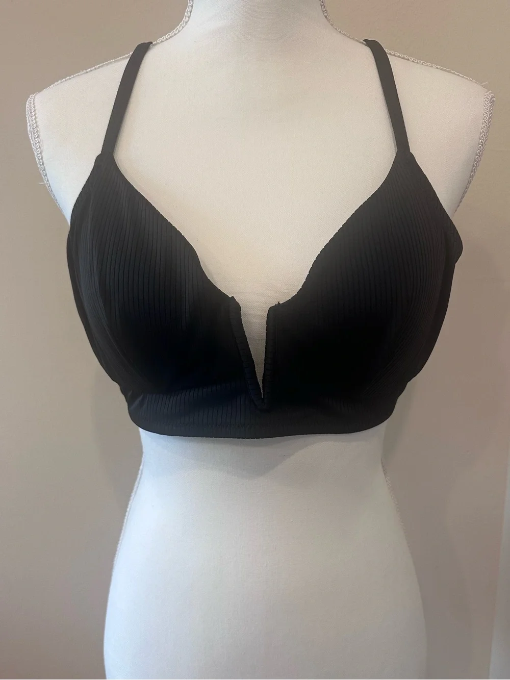 Shade & Shore Black Ribbed Longline Bikini Top V Wire Crisscross Back 34D